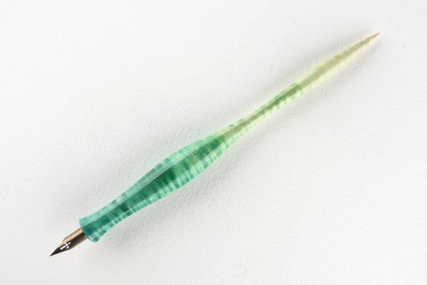 Straight pen holder made of dyed curly Sycamore Maple wood, finished with a clear coat.